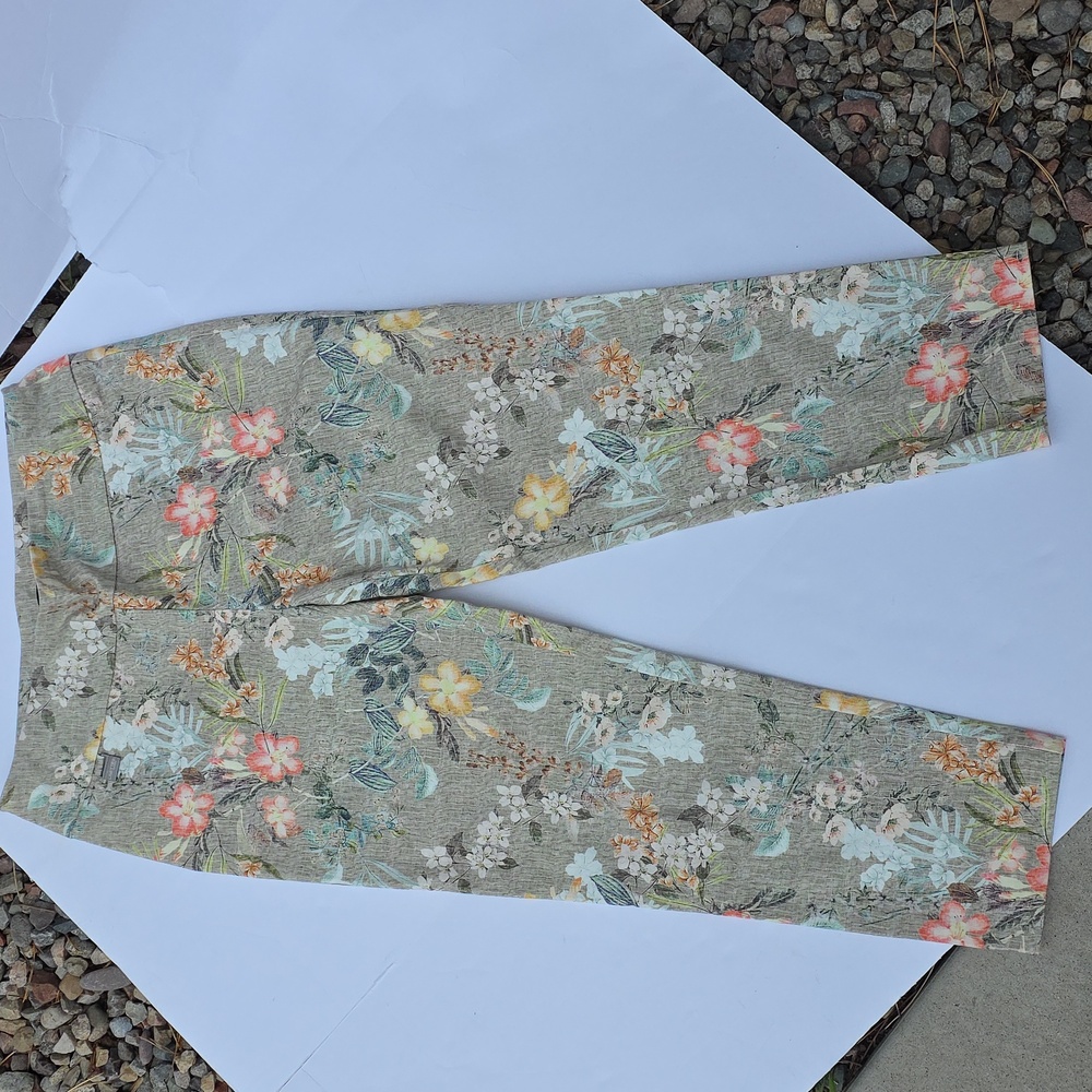 LISETTE Floral Patterned Trousers - Picture 1 of 7